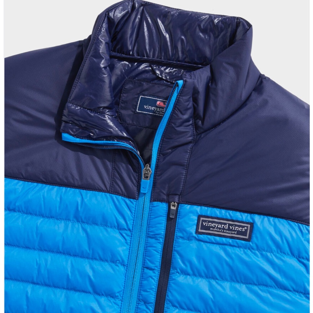 NWT Vineyard Vines Lightweight Packable Puffer Vest - Picture 3 of 6